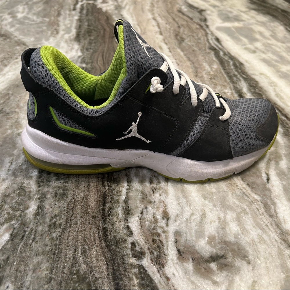 Men’s size 10 Jordan sneakers